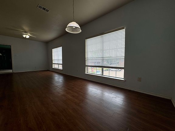 4th image of 813 Betty Ct APT B
