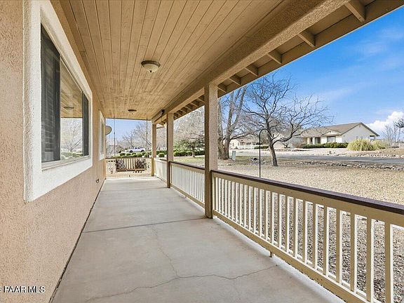 2nd image of 365 Homestead Mesa Dr