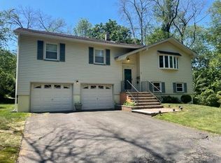 57 Yale St, Chatham, NJ 07928