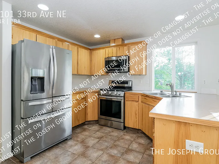 7101 33rd Ave NE — Photo 7