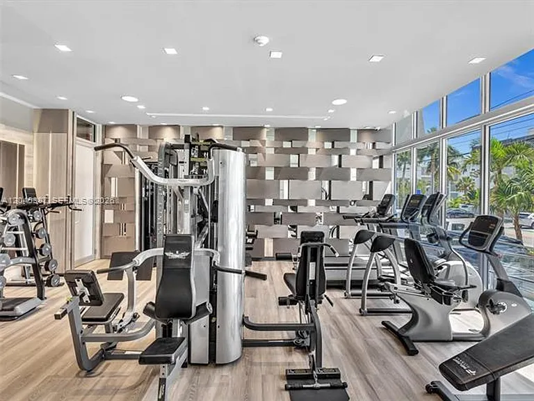 9940 W Bay Harbor Dr #3B — Photo 18