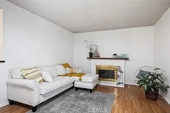 3 bed, 1454 sqft, $3,000 — Photo 3