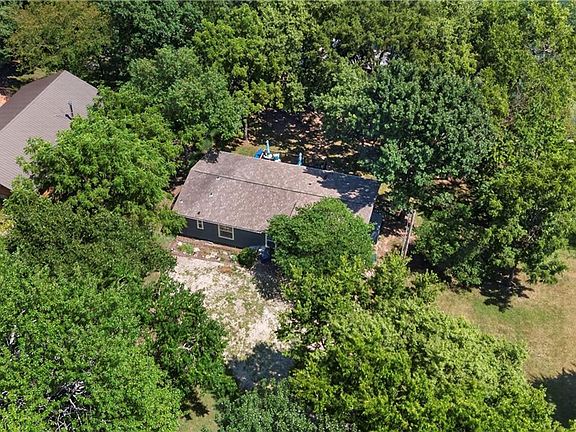 4th image of 41 & 42 Timber Valley Dr