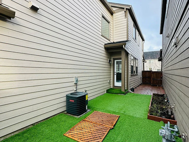 10253 NW 291st Ave — Photo 35