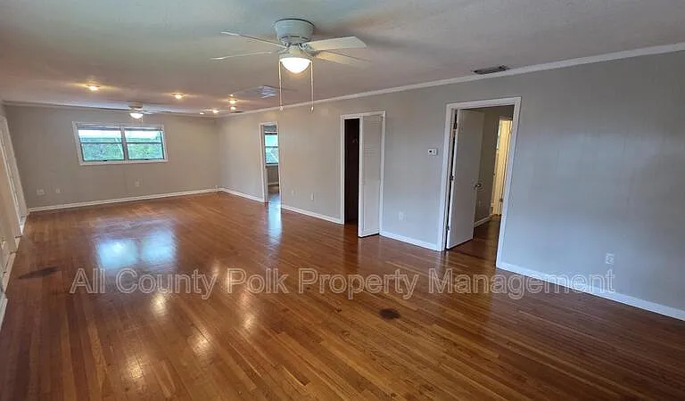 205 Catherine Ave — Photo 2