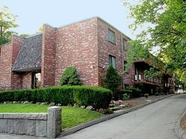 66 Greenleaf St #33, Quincy, MA 02169