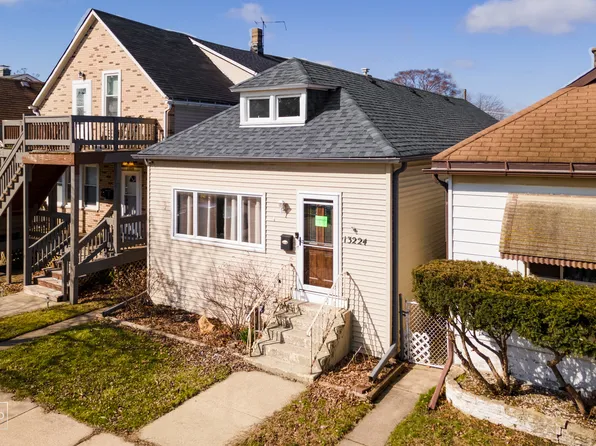 13224 S Carondolet Ave, Chicago, IL 60633