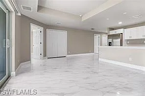 6 bed, 4.0 bath, 2400 sqft, $1,800 — Photo 3
