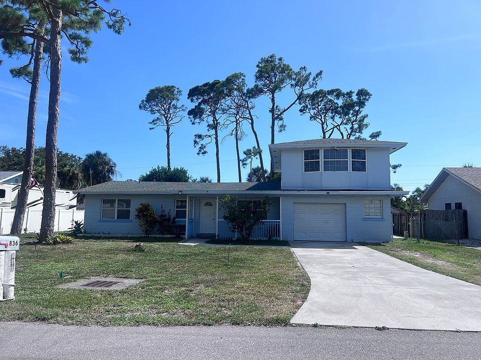 1st image of 836 Golf Dr