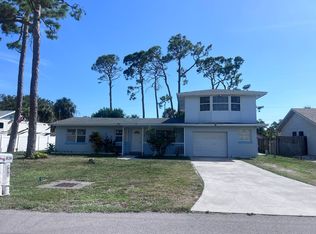 836 Golf Dr, Venice, FL 34285