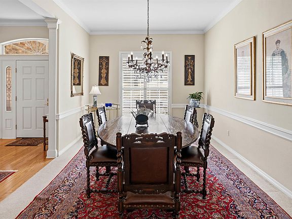 5th image of 1607 Royal Oak Dr