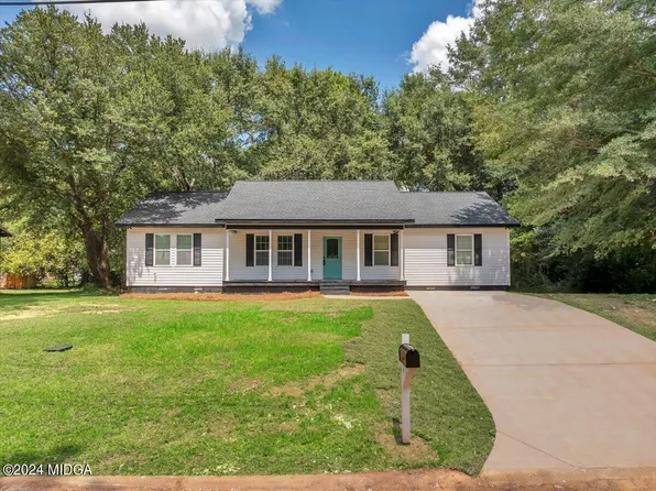 311 Peach Cir, Fort Valley, GA 31030