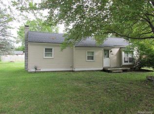 7148 Michigan Ave, West Bloomfield, MI