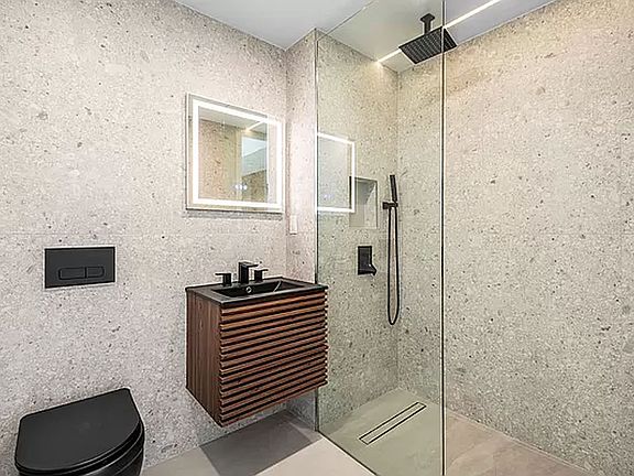 3rd image of 19 Hausman St APT 3D