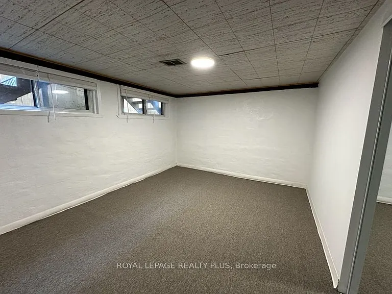 64 Stevenharris Dr — Photo 16