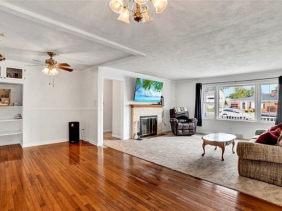 2nd image of 495 Midland Dr
