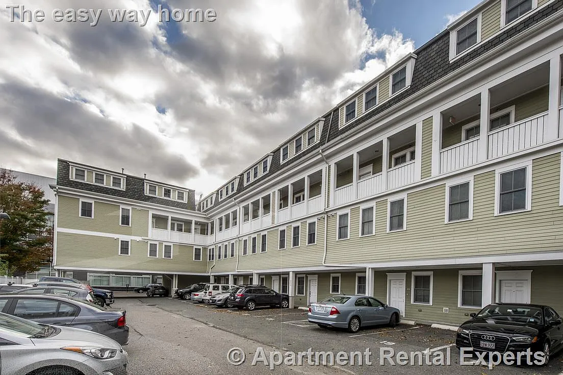 2 bed, 2.5 bath, 1351 sqft, $4,900 — Photo 3