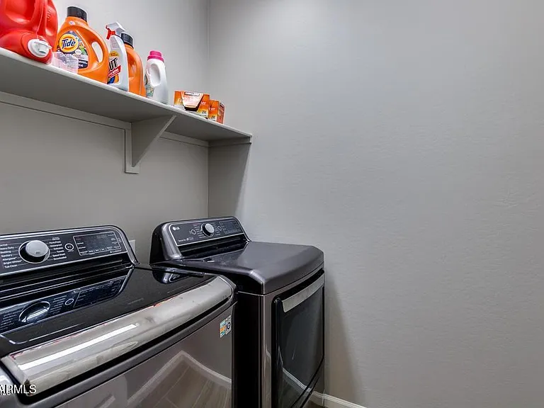 2477 W Market Pl #32 — Photo 30