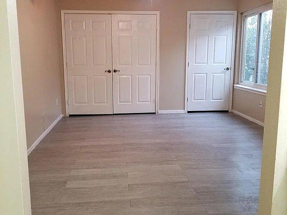 5th image of 12715 Carvel Ln