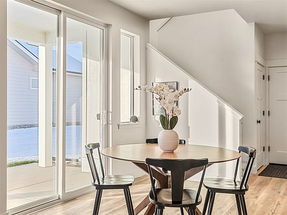 5th image of 705 Xavier Rd