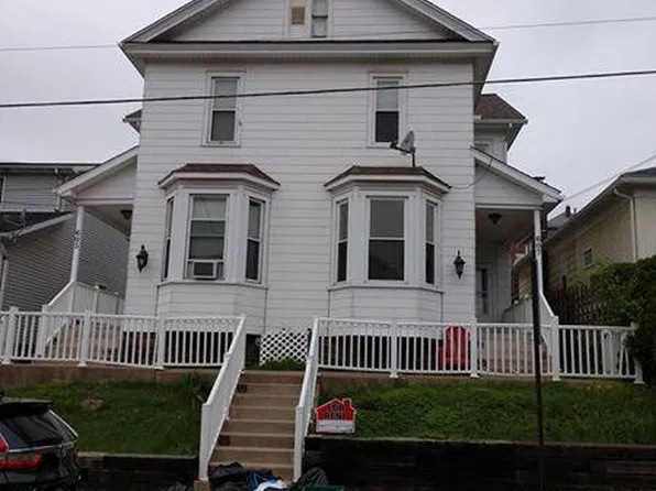 607 E 3rd St, Bloomsburg, PA 17815