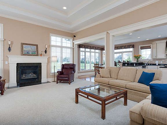 3rd image of 6395 Landstone Dr