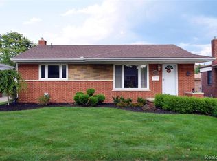 28966 Jane St, Saint Clair Shores, MI 48081