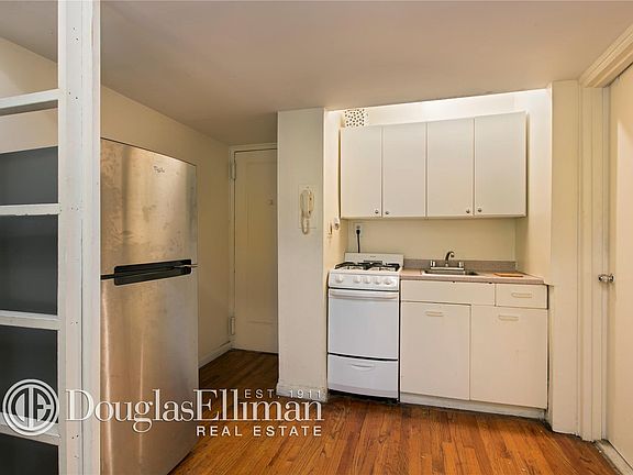 4th image of 203 W 87th St APT 38
