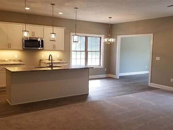 4th image of 6345 Stonebrook Dr #18
