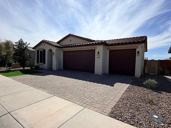 2nd image of 40505 W Agave Rd