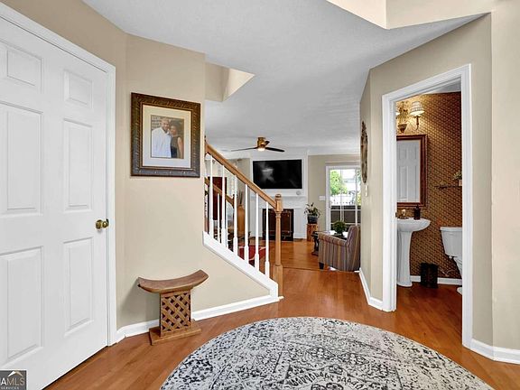 3rd image of 4095 Beaver Oaks Dr
