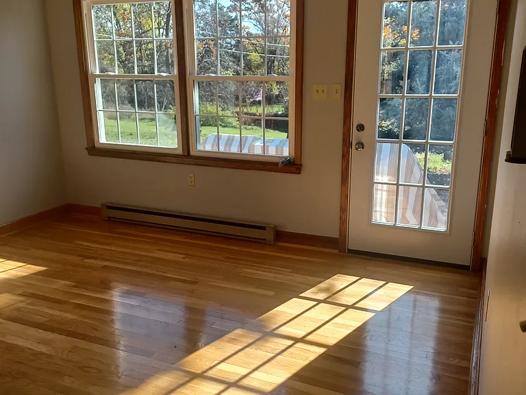 4706 Middle Rd — Photo 10