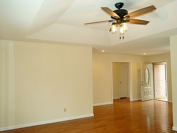 3rd image of 805-805 Cahita Ln