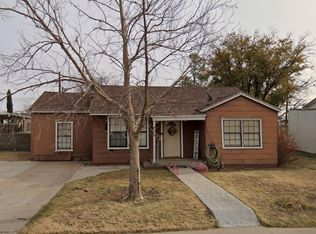 806 NW 4th St, Andrews, TX 79714