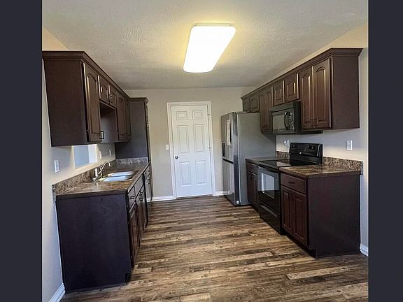 5th image of 4409 W Nicholas Street