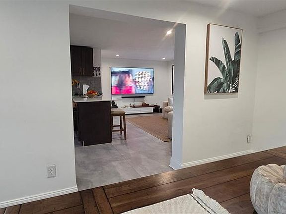 3rd image of 146 Marsella Rd