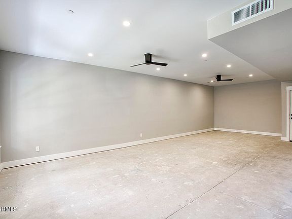 4th image of 214 W MCKINLEY Street