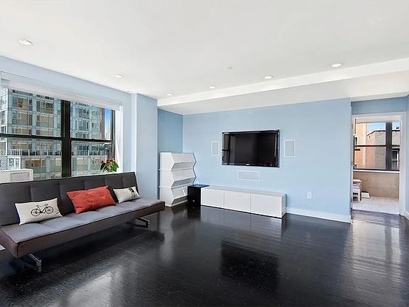 3rd image of 133 Essex St Penthouse 7
