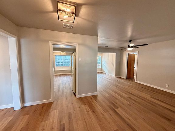 3rd image of 5101 Guadalupe St