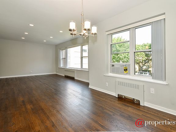Living Room / Dining Room