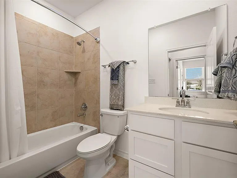 106 Gracie Way — Photo 16