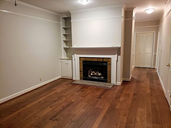 2nd image of 1269 Carriage Park Dr