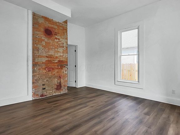 3rd image of 223-225 N 5th St