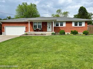 2519 Paddock Ln, Louisville, KY 40216