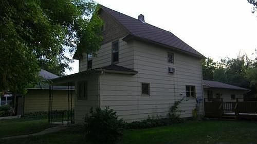 1st image of 606 Oak St