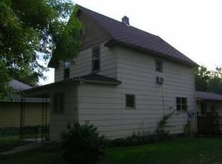 606 Oak St, Lisbon, ND 58054