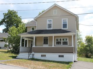 326 Pine St, Jermyn, PA 18433