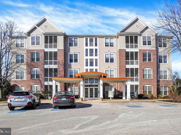 1010 Crest Way APT 304, York, PA 17403