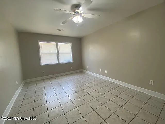 420 Champlin St — Photo 15