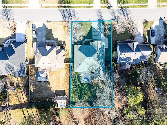 5th image of 7638 Sedgebrook Dr E